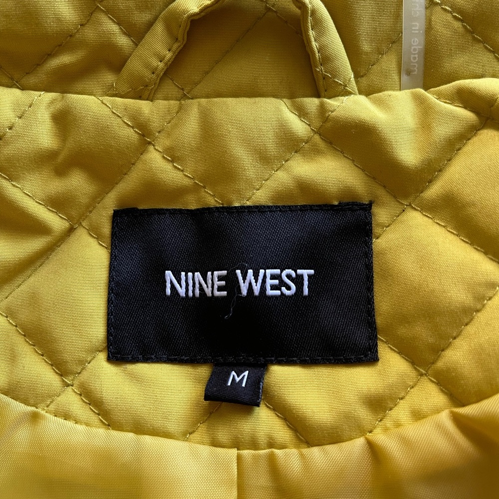 Vest - Picture 4 of 4